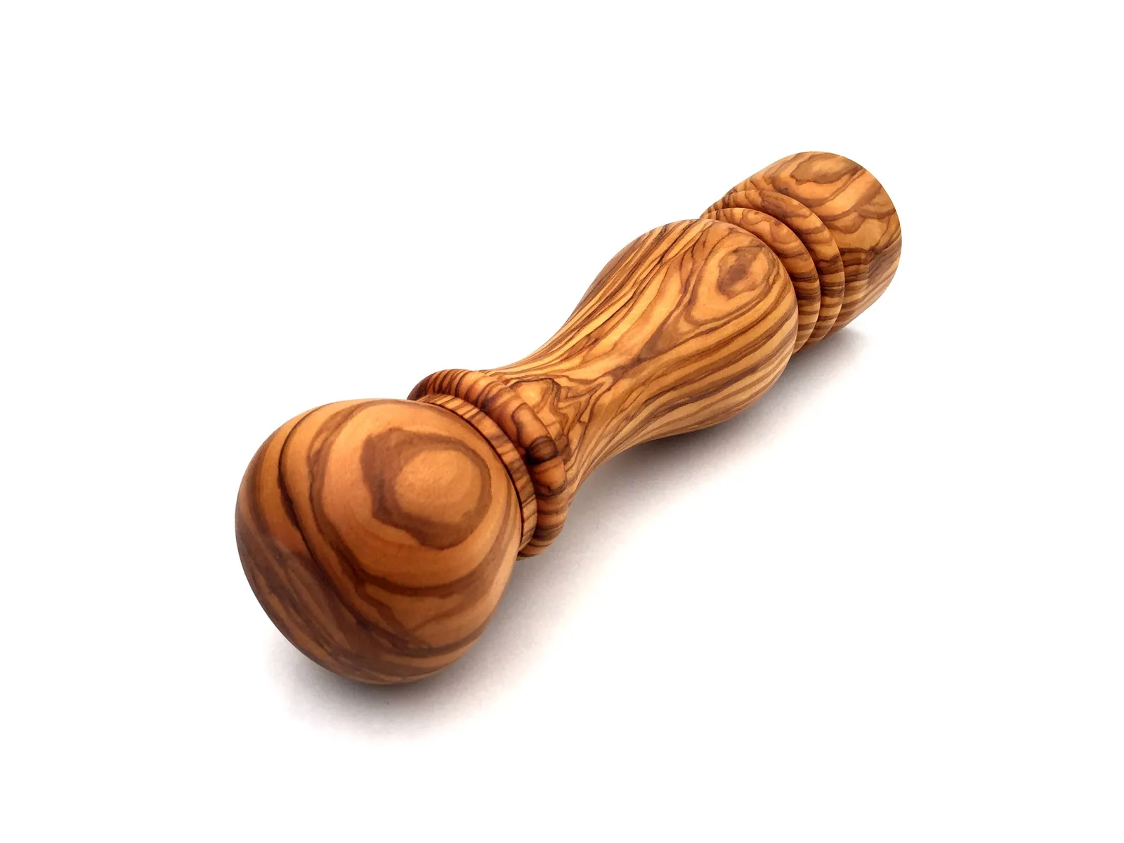 Râșniță artizanală măslin 21cm — detaliu bază și stabilitate